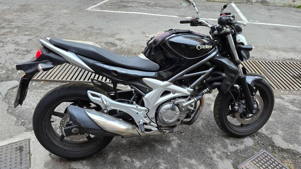 Suzuki Gladius 650 SFV ABS (2009 - 15) (3)