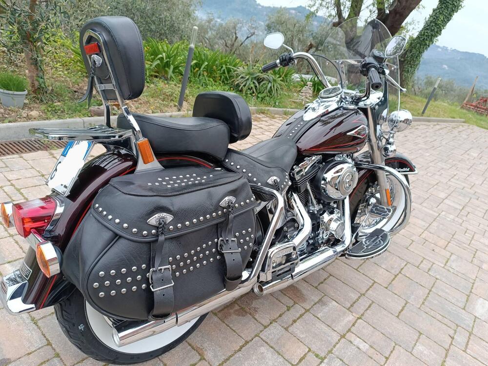 Harley-Davidson 1584 Heritage Classic (2008 - 10) - FLSTC (2)