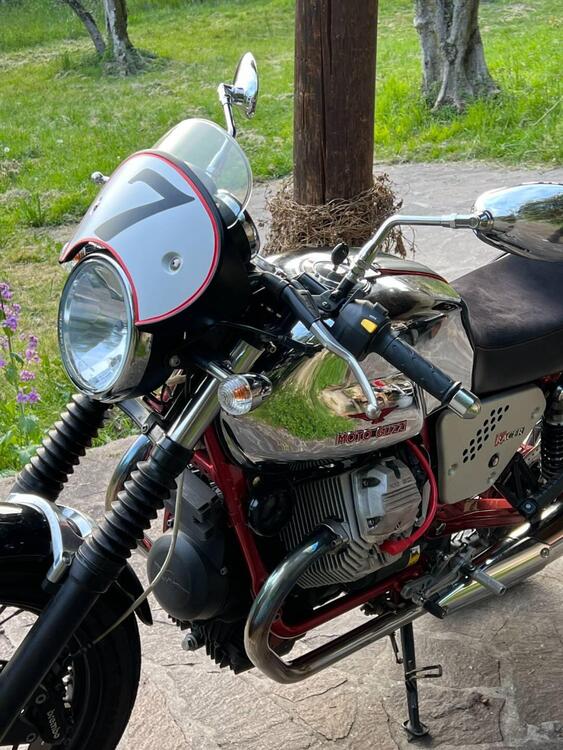 Moto Guzzi V7 Racer (2012 - 14) (4)