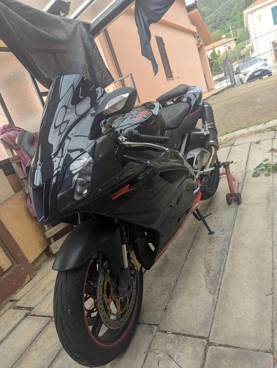 Aprilia RSV 1000 R (2006 - 09)
