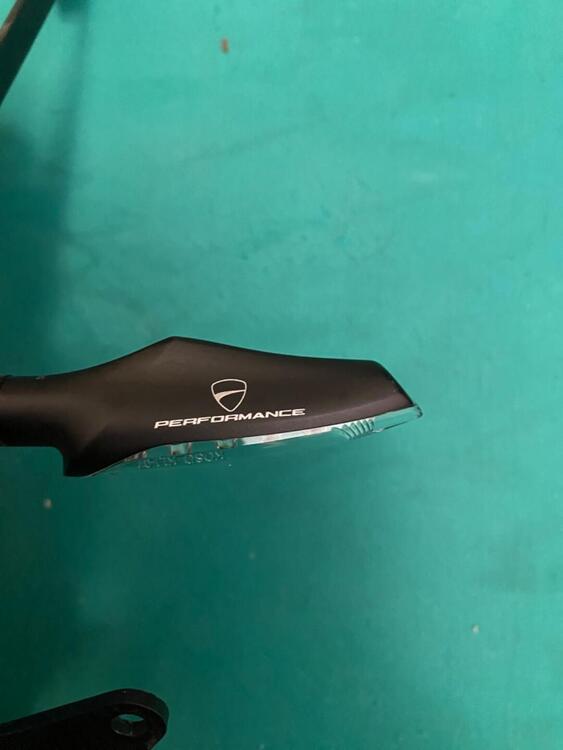 Portatarga Ducati Performance Panigale 1199/1299/8 (4)