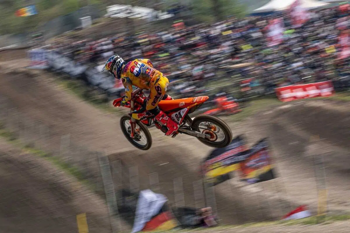 MXGP25 #5 Trentino. Ciclamino in fiamme. Doppietta Gajser e Adamo Bis. Spettacolo Sensazionale [VIDEO] (26)