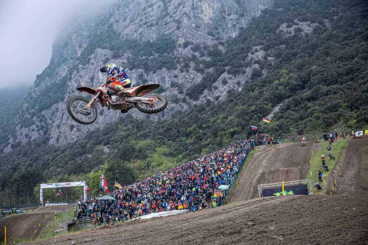 MXGP25 #5 Trentino. Ciclamino in fiamme. Doppietta Gajser e Adamo Bis. Spettacolo Sensazionale [VIDEO] (33)