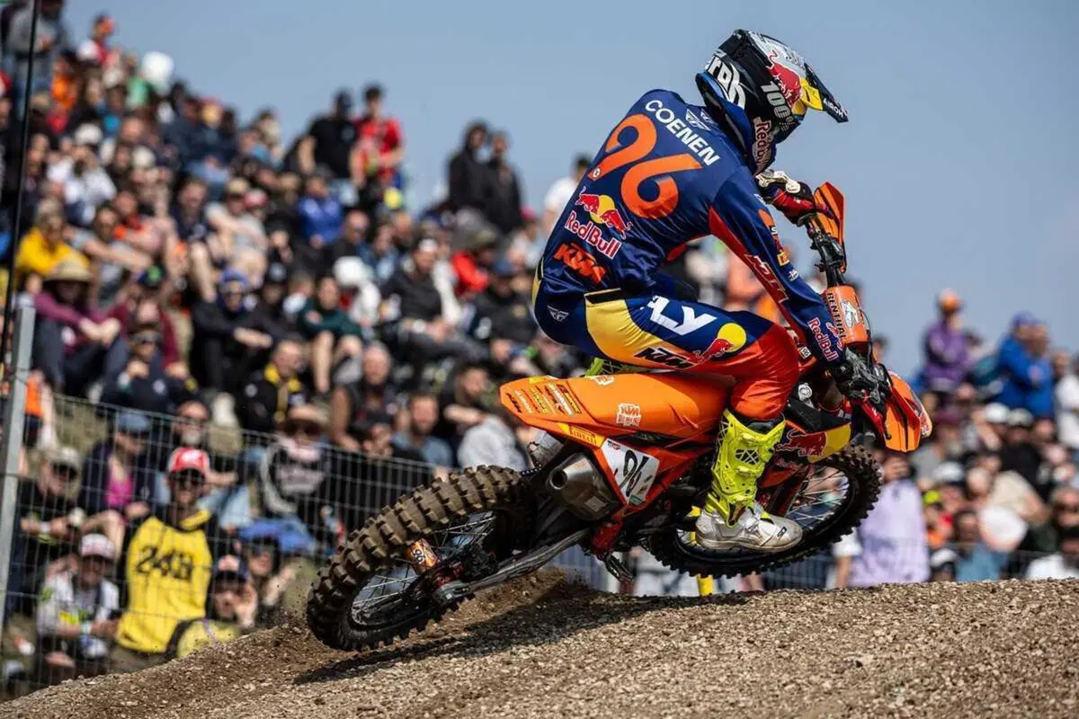MXGP25 #5 Trentino. Ciclamino in fiamme. Doppietta Gajser e Adamo Bis. Spettacolo Sensazionale [VIDEO] (34)