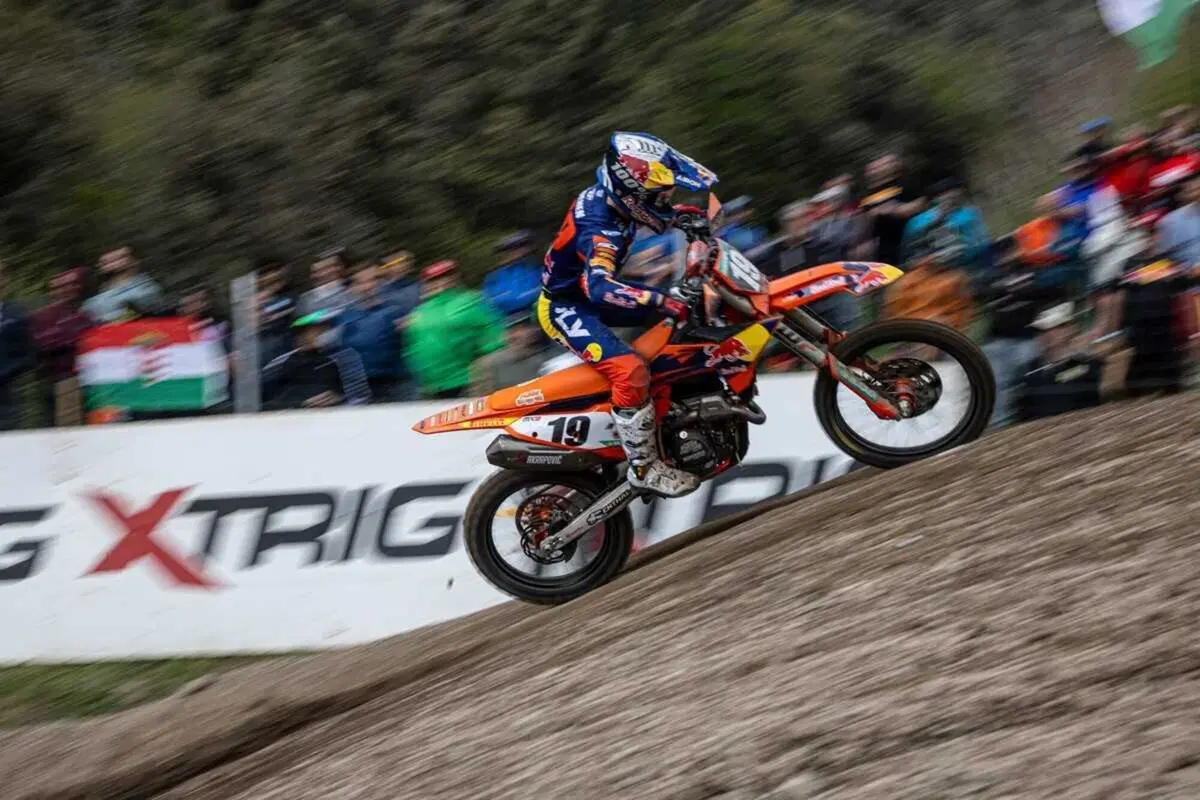 MXGP25 #5 Trentino. Ciclamino in fiamme. Doppietta Gajser e Adamo Bis. Spettacolo Sensazionale [VIDEO] (38)