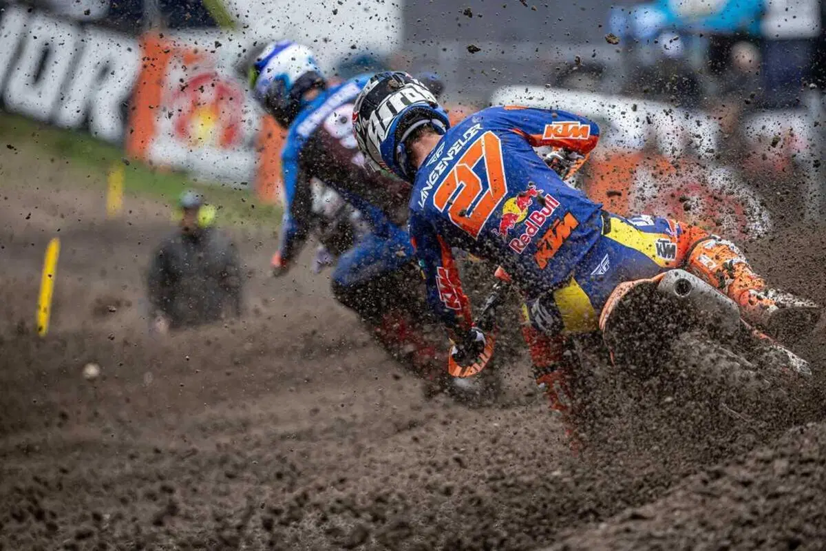 MXGP25 #5 Trentino. Ciclamino in fiamme. Doppietta Gajser e Adamo Bis. Spettacolo Sensazionale [VIDEO] (40)