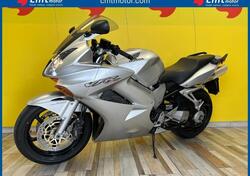 Honda VFR 800 (2002 - 05) usata