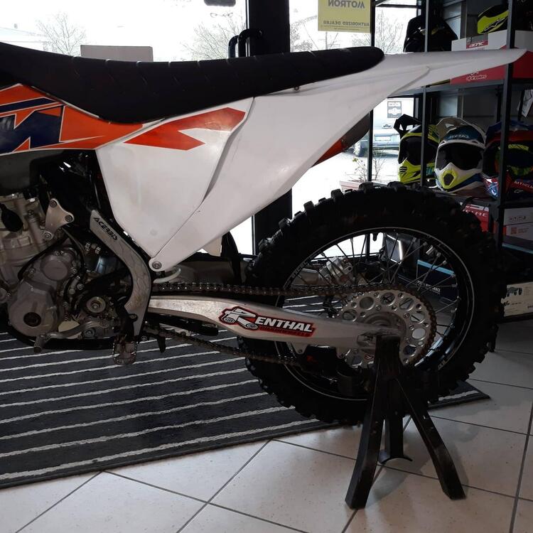 KTM 250 SX-F (2020) (2)