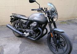 Moto Guzzi V7 III Stone (2017 - 20) usata