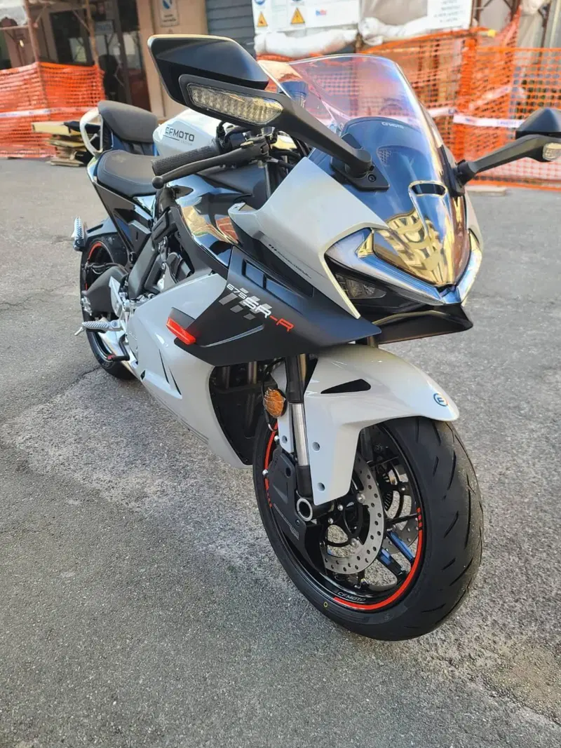 CFMOTO 675SR-R (2025 - 26) (2)