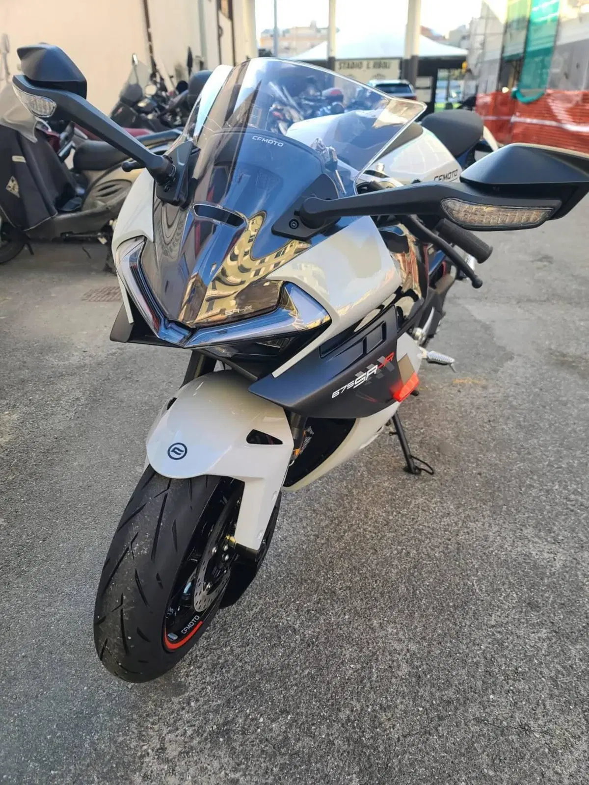 CFMOTO 675SR-R (2025 - 26) (4)