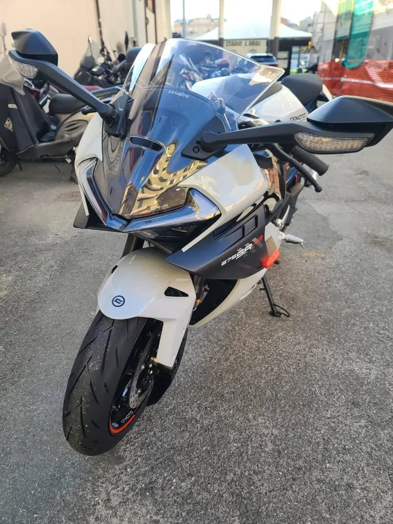 CFMOTO 675SR-R (2025 - 26) (4)