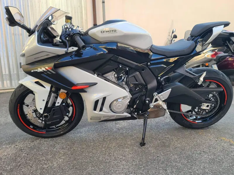 CFMOTO 675SR-R (2025 - 26) (5)