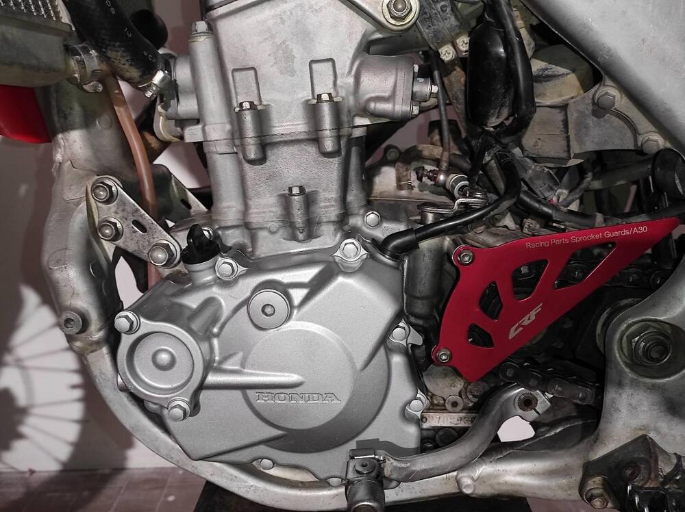 Honda CRF 250 R (2011 - 12) (3)
