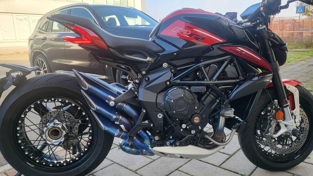 MV Agusta Dragster 800 RR SCS (2021 - 25) (2)
