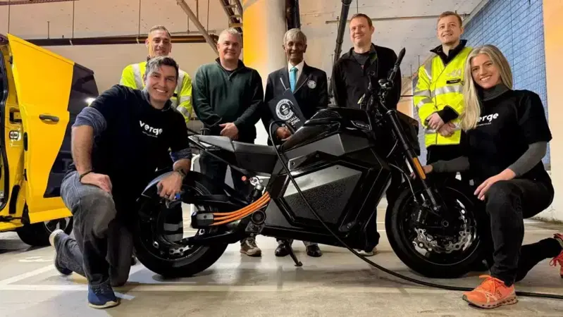 311 km con una sola carica. Verge stabilisce il nuovo record mondiale per moto elettriche