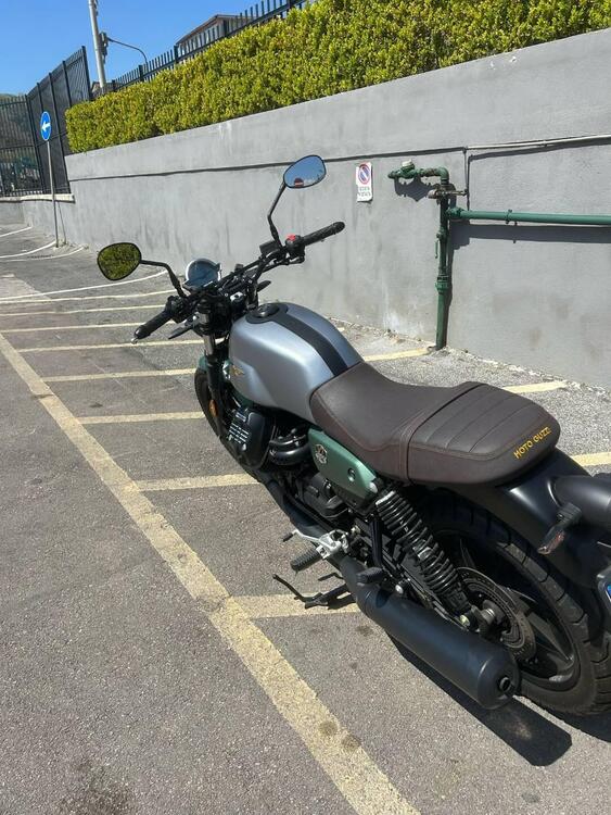 Moto Guzzi V7 Stone Centenario (2021 - 22) (5)
