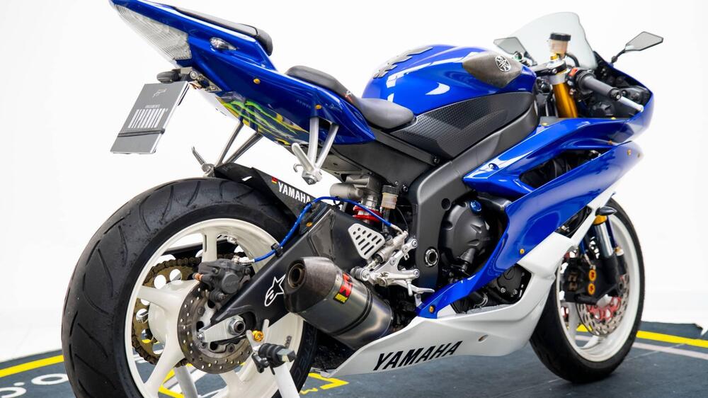 Yamaha YZF R6 (2006 - 07) (4)