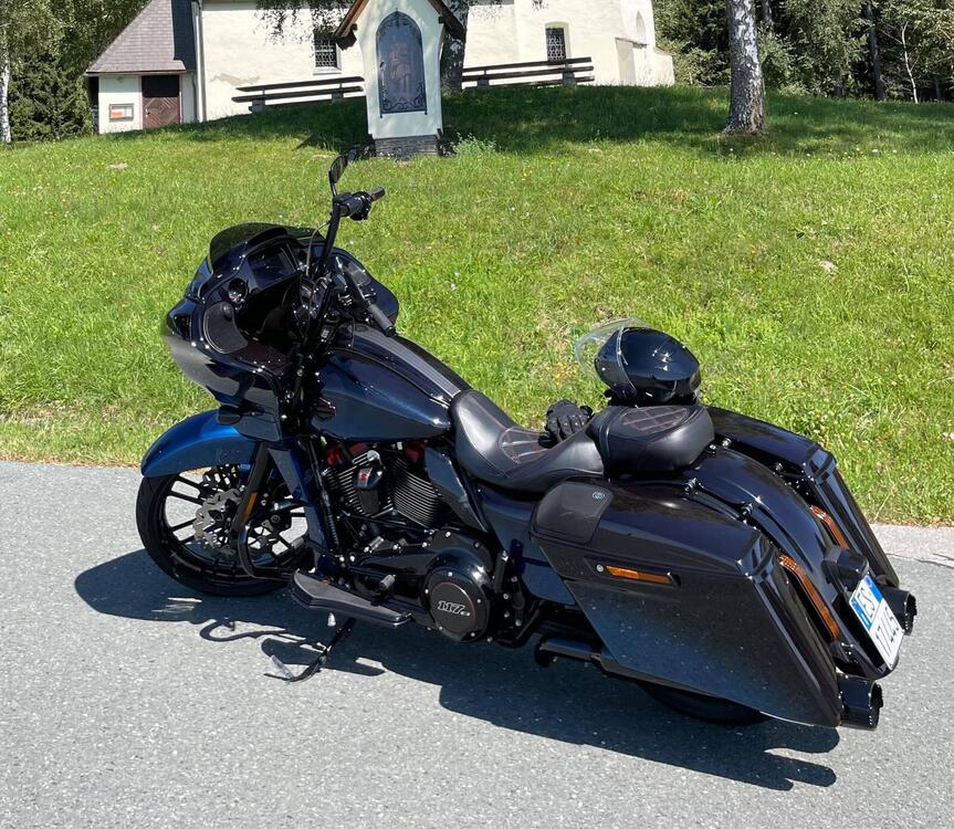 Harley-Davidson 117 Road Glide (2018 - 19) - FLTRXSE (2)