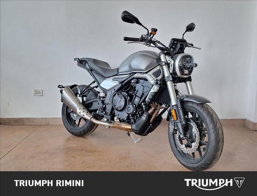 Voge Trofeo 500AC (2022 - 25) (3)