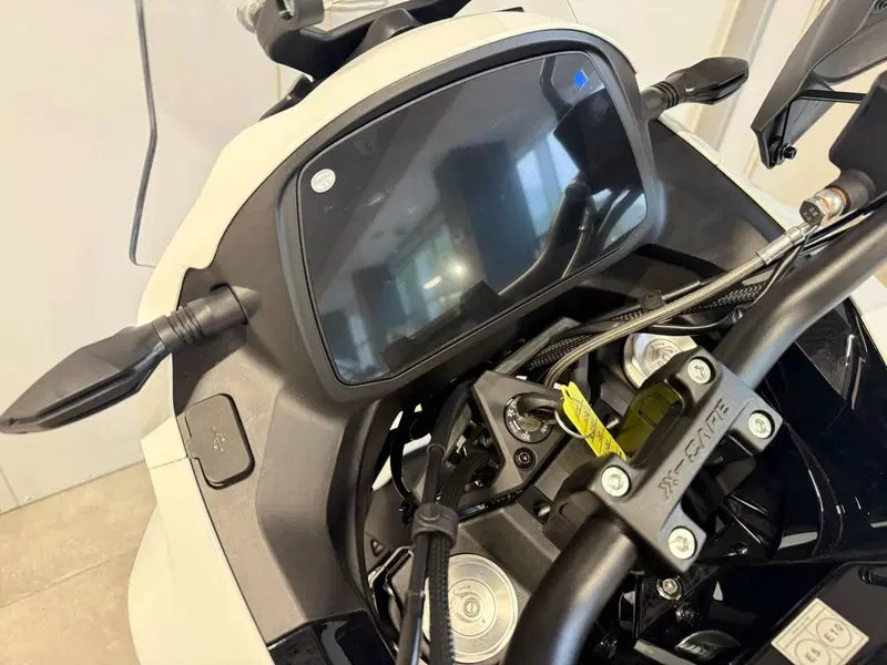 Moto Morini X-Cape 700 (2025 - 26) (11)