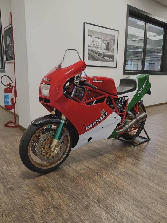Ducati 750 f1 (3)