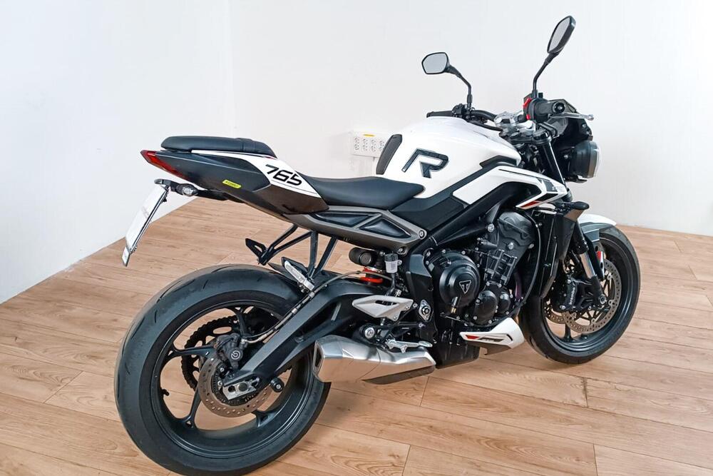 Triumph Street Triple 765 R (2023 - 25) (3)