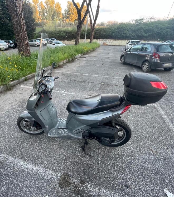 Aprilia Sportcity 125 (5)