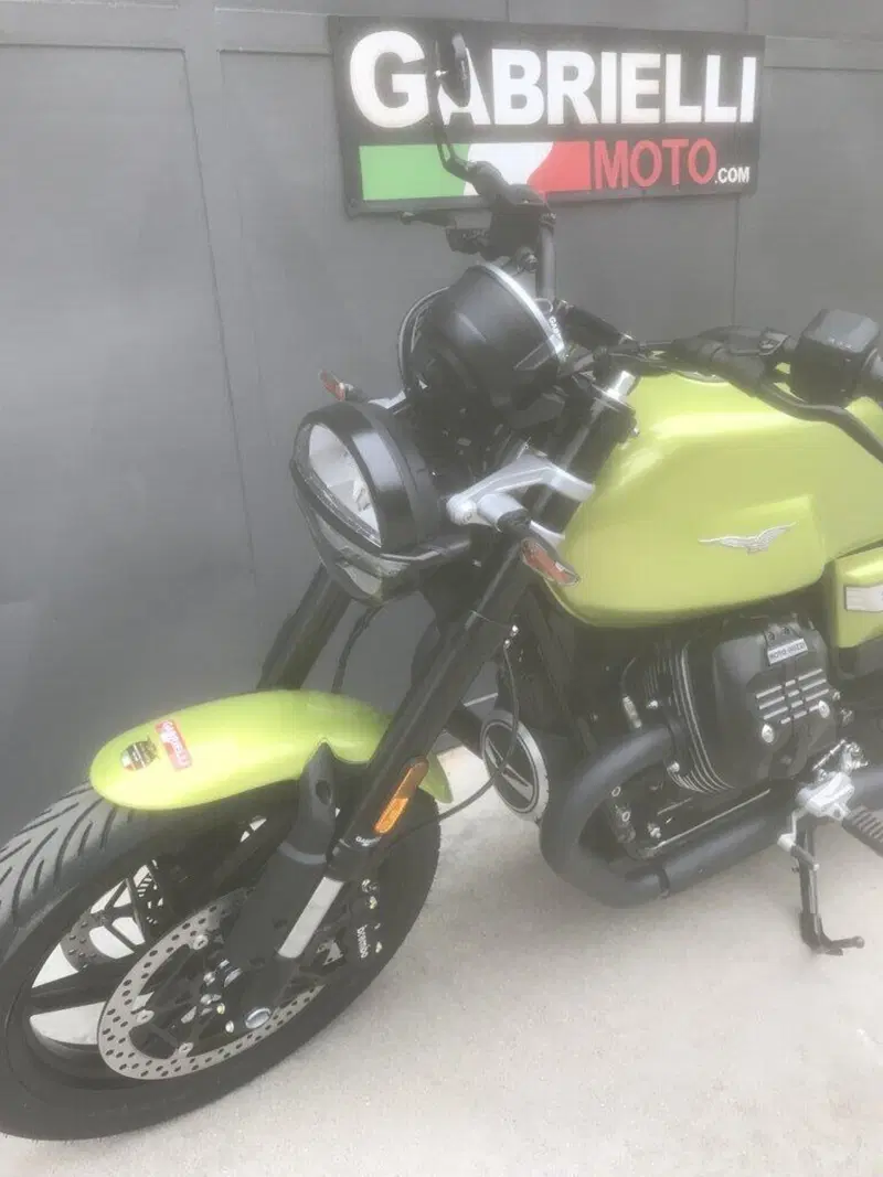 Moto Guzzi V7 Sport (2025 - 26) (2)