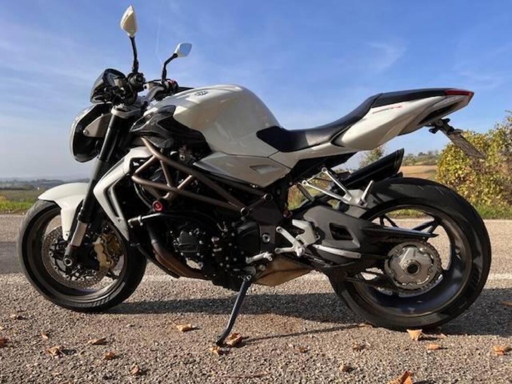MV Agusta Brutale 990 R (2009 - 12) (4)