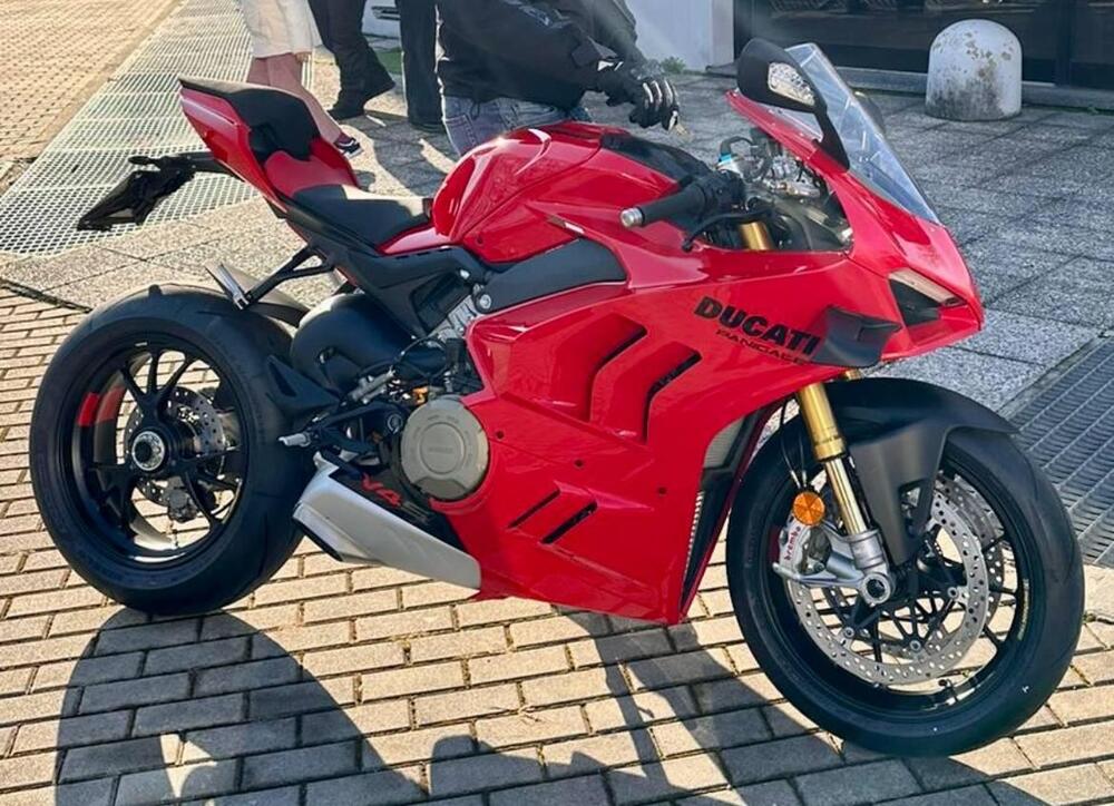 Ducati Panigale V4 S (2022 - 24) (5)