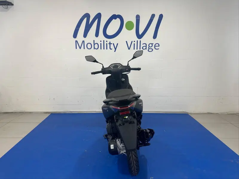 Um Italia Wynwood 125 (2025 - 26) (3)