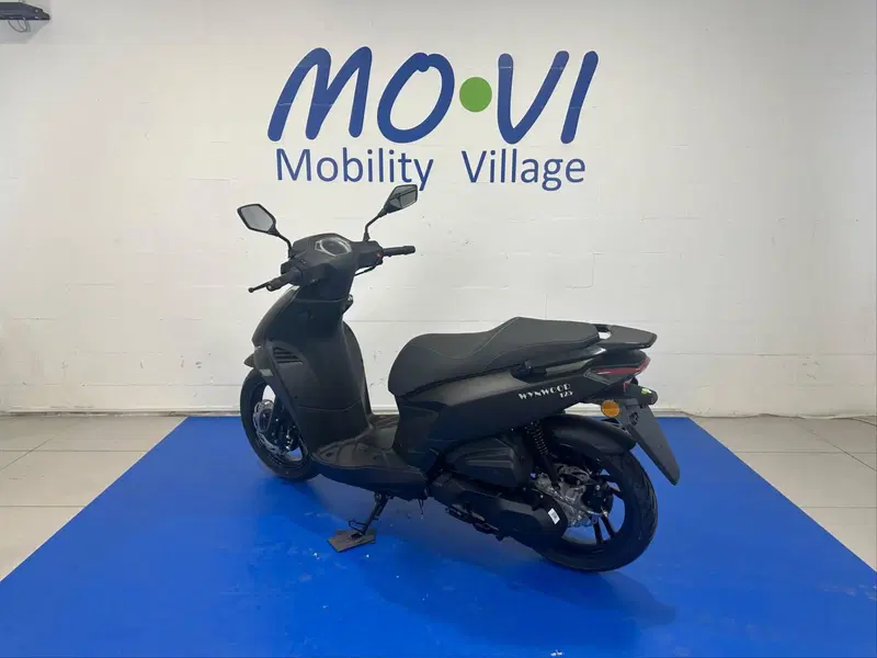 Um Italia Wynwood 125 (2025 - 26) (4)