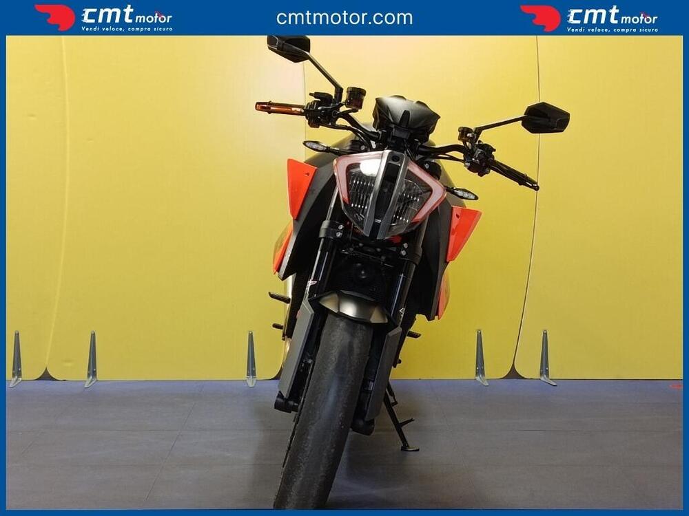KTM 1290 Super Duke R (2020) (2)