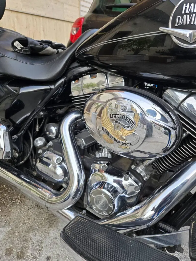 Harley-Davidson 1584 Road King Classic (2007 - 10) - FLHRC (8)