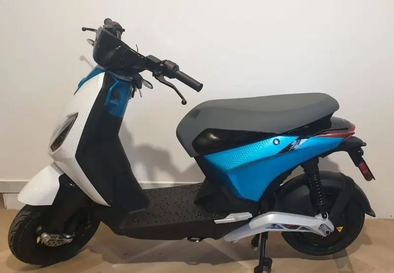 Piaggio 1 Active (2022 - 26) (2)