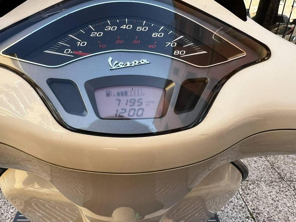 Vespa Sprint 50 4T 3V (2014 - 17) (4)