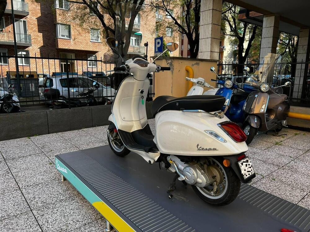 Vespa Sprint 50 4T 3V (2014 - 17) (3)