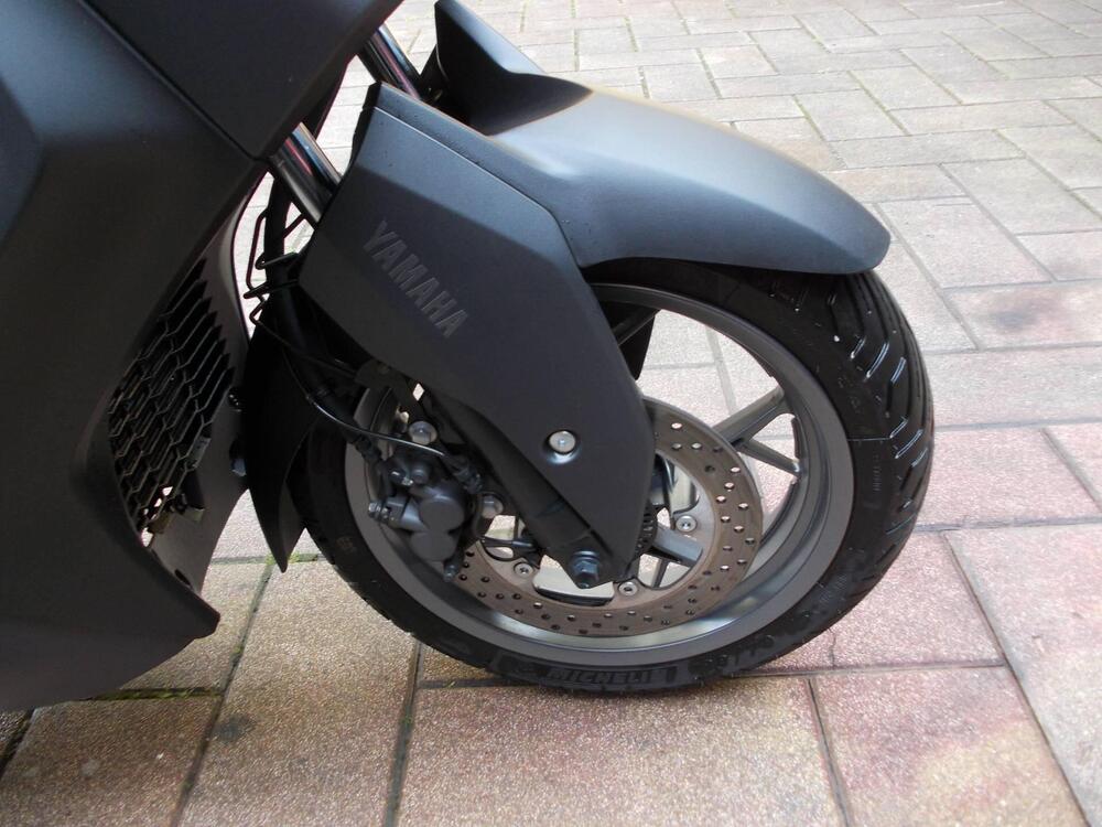 Yamaha X-Max 300 (2021 - 24) (3)