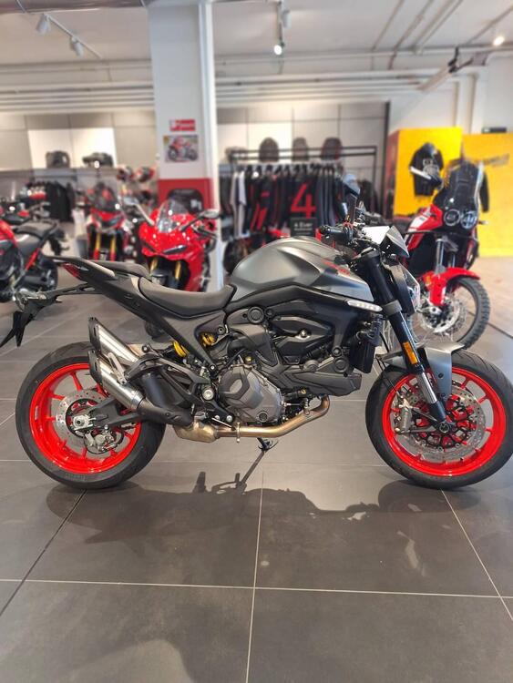 Ducati Monster 937 + (2021 - 25) (4)