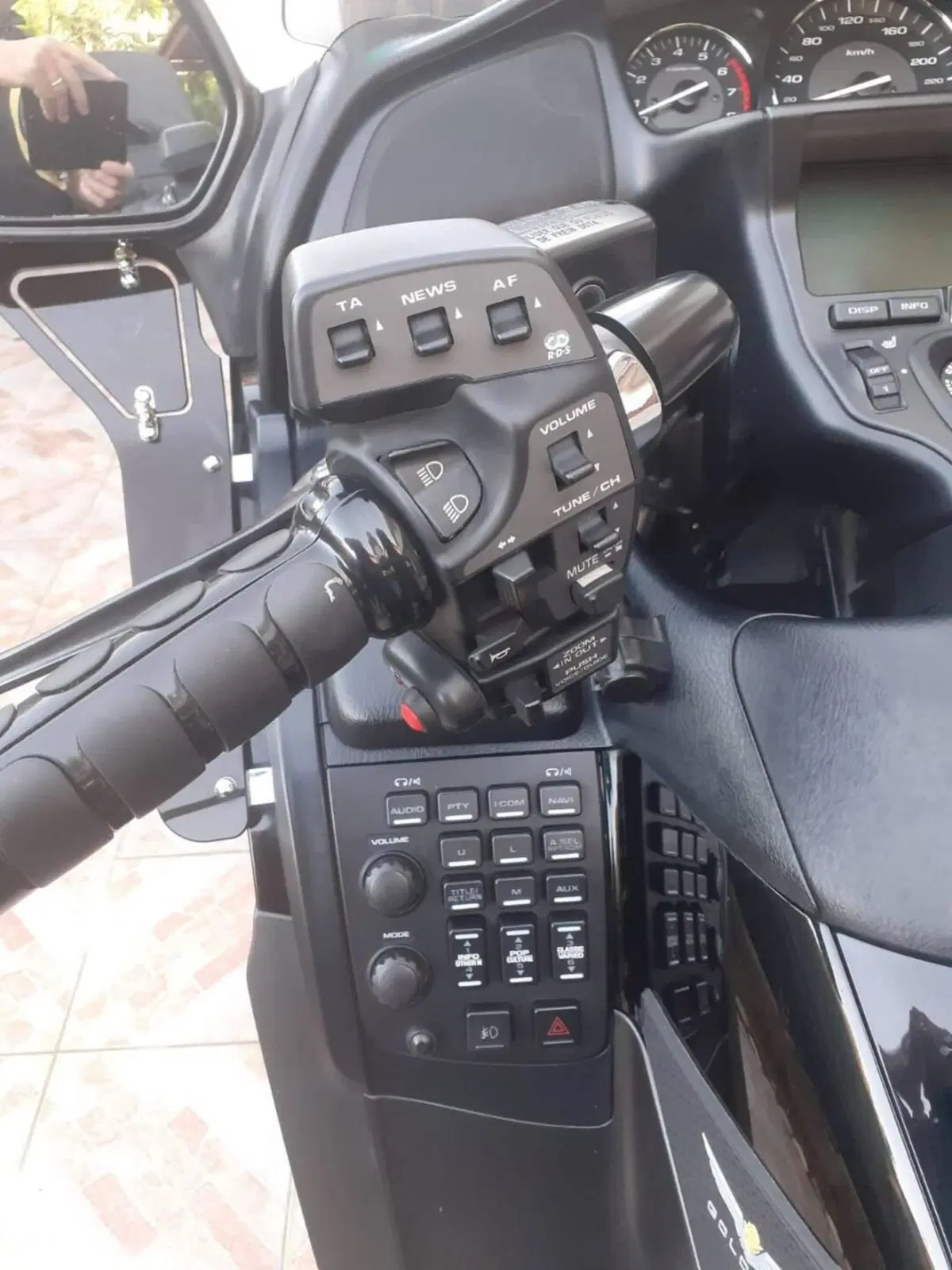 Honda GL 1800 Gold Wing (2012 - 17) (11)