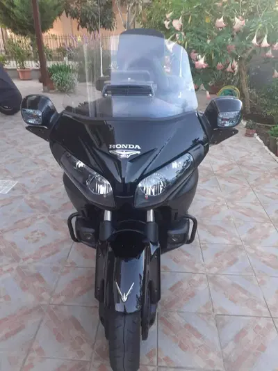 Honda GL 1800 Gold Wing (2012 - 17) usata