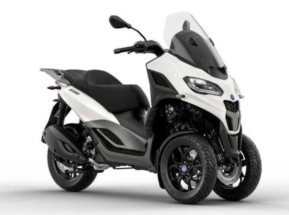 Piaggio MP3 310 (2025)
