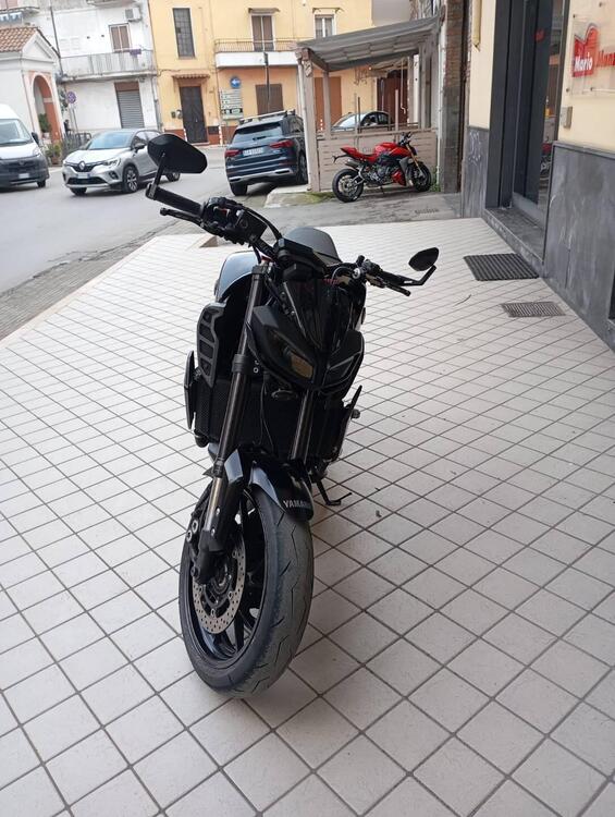 Yamaha MT-09 (2017 - 20) (4)