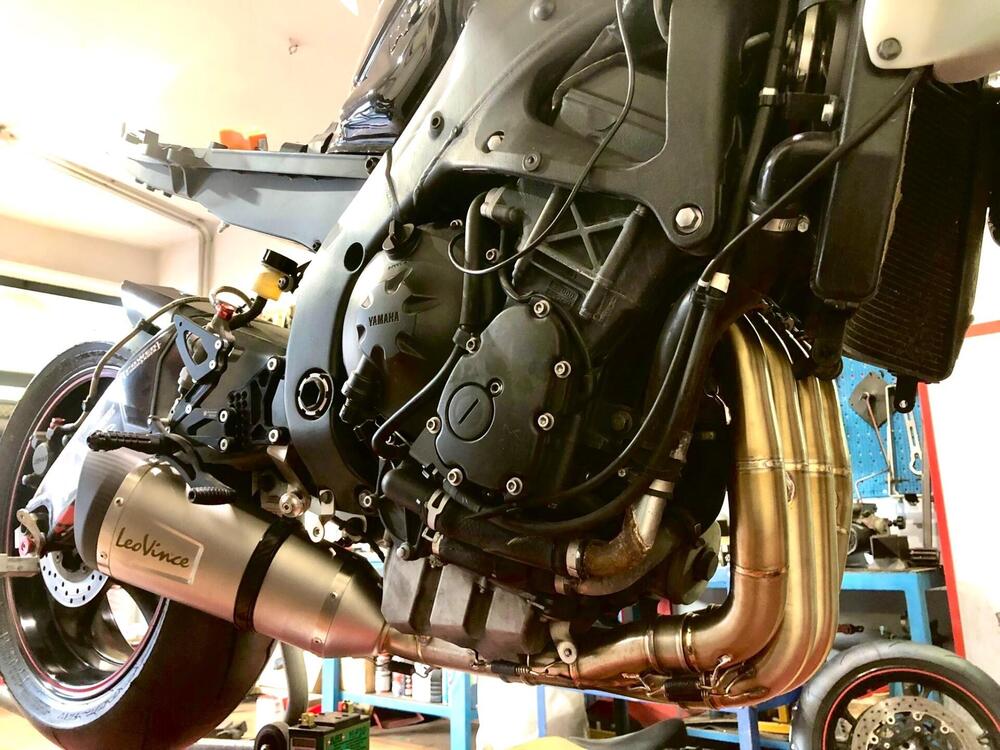 Yamaha YZF R6 (2006 - 07) (4)