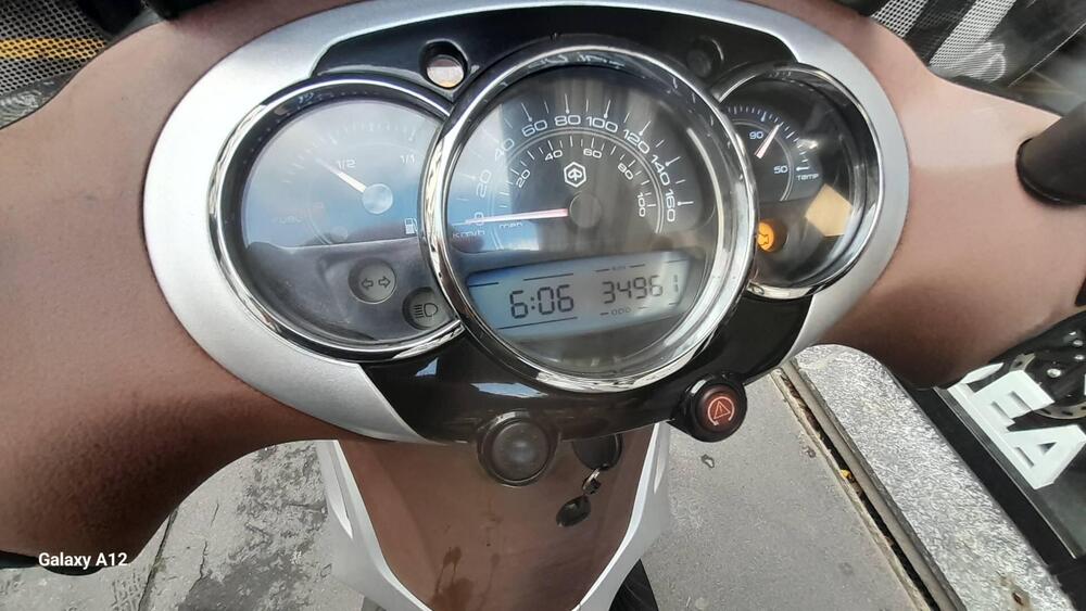 Piaggio Beverly 300 S i.e. ABS-ASR (2016 - 20) (5)