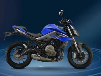 QJ Motor SRK 700 (2023 - 25) nuova