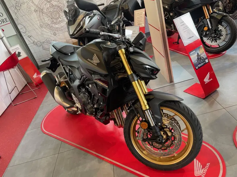 Honda CB 1000 Hornet SP (2025 - 26) (2)