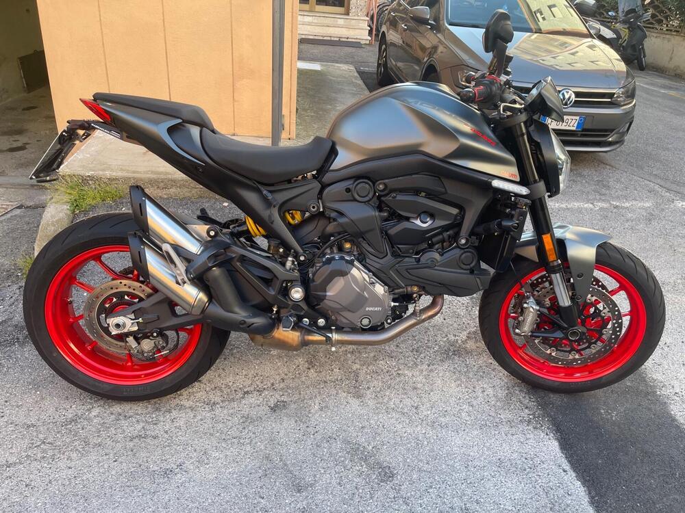 Ducati Monster 937 + (2021 - 25)