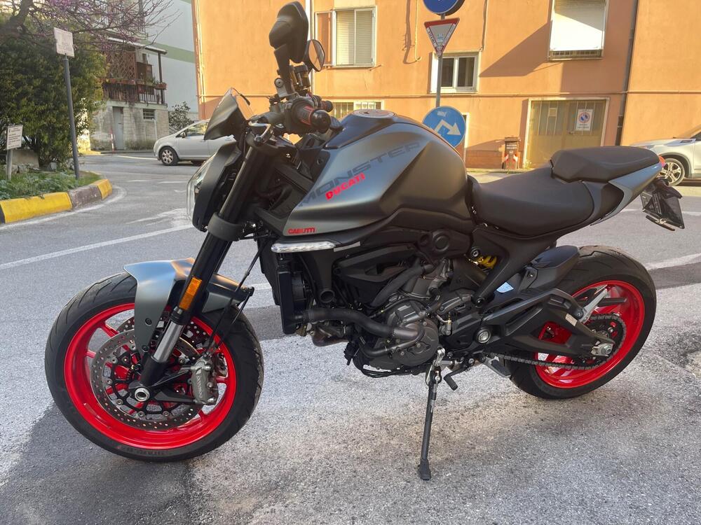Ducati Monster 937 + (2021 - 25) (2)